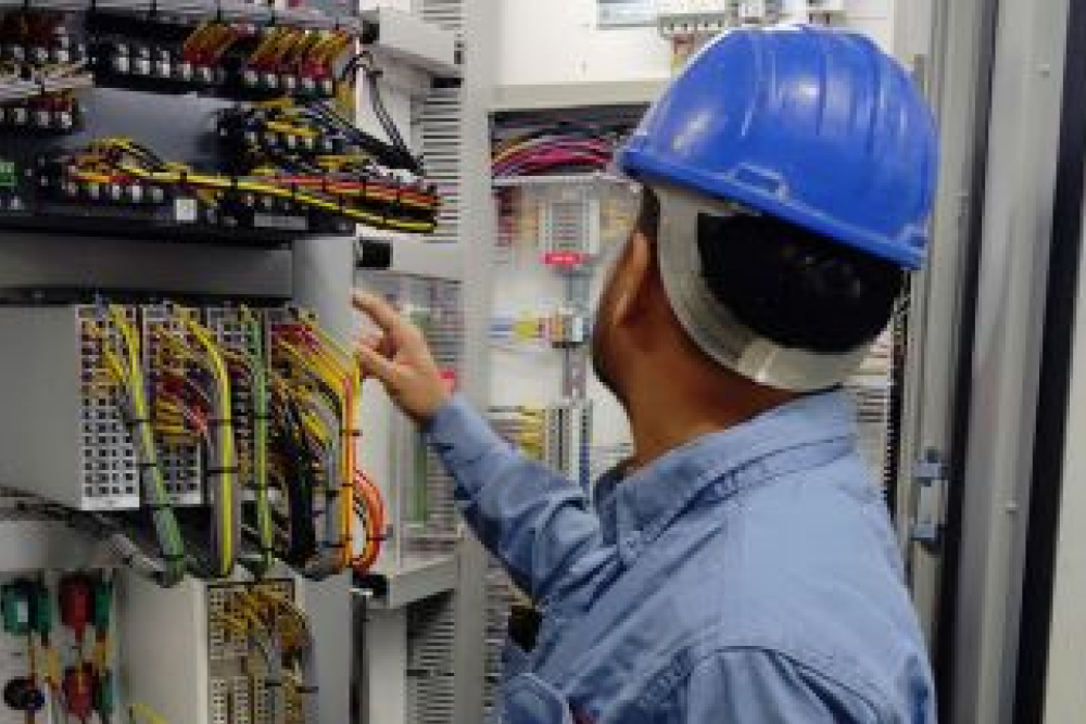 Structured cabling by Ace Vega Technologies UAE ensuring stable connectivity and smooth communication networks.